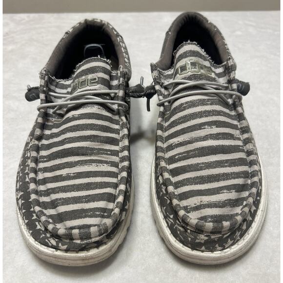Hey Dude Wally Men’s Size 11 Greyed Patriotic USA Flag Slip On Shoes Comfort - Picture 1 of 9